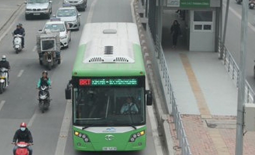Hà Nội lại đề xuất cho xe ô tô đi chung làn xe buýt nhanh BRT